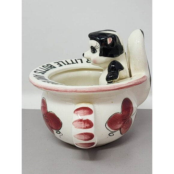 Vintage Ceramic‎ Skunk-Themed Ashtray With Floral Design & Humorous Text - Picture 2 of 10